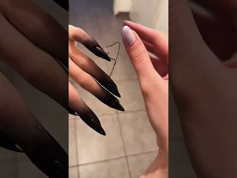 Guantes de garra de monstruo para hacer tú mismo #diy #claws #cosplay thumbnail