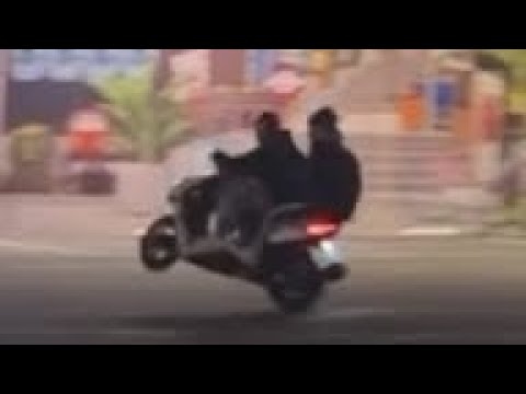 想到孤輪很帥就想到這部土地公都那麼顯靈的嗎 thumbnail
