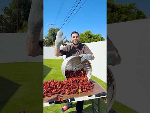 The World’s Easiest Crawfish Boil #crawfish #seafood thumbnail