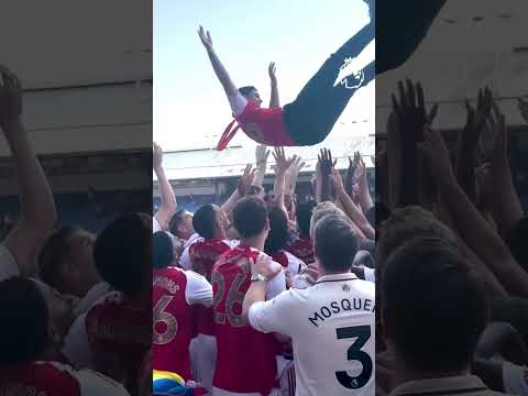 Arteta Went AIRBORNE 😂 thumbnail