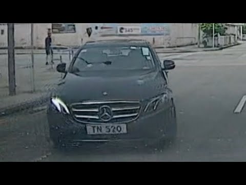 車CAM直擊 - 北上太多？TN520逆線唔睇衝出路口！  thumbnail