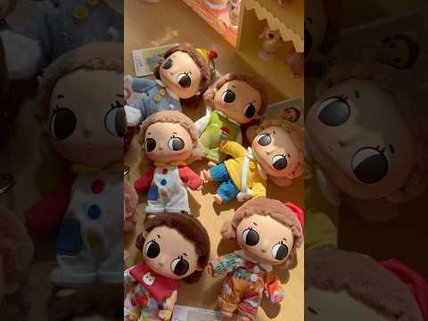 unboxing the popmart nyota where moments meet #popmart #blindbox thumbnail