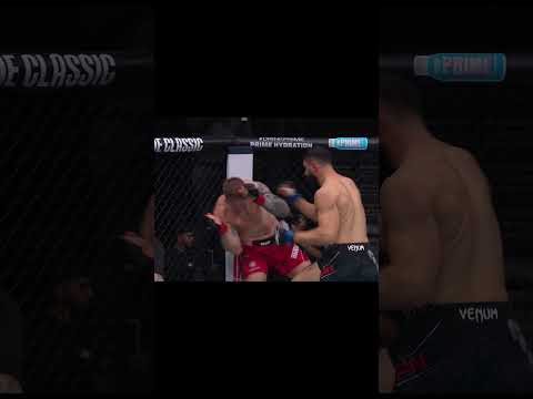Maybe the CRAZIEST FIGHT OF ALL TIME #ufcvegas118 thumbnail