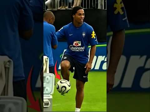 Ronaldinho King Of Skills Prime 🔥😱 thumbnail