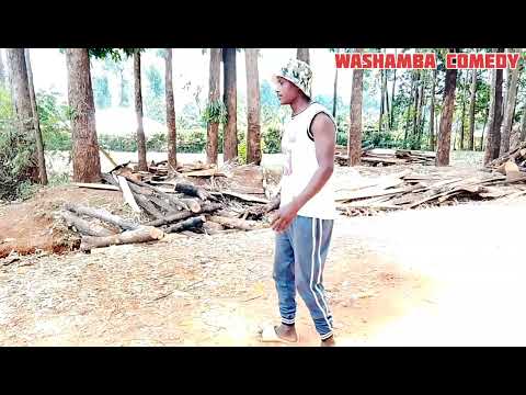 Pale kisii ukifinya simu kwa bara bara🤣😂 thumbnail