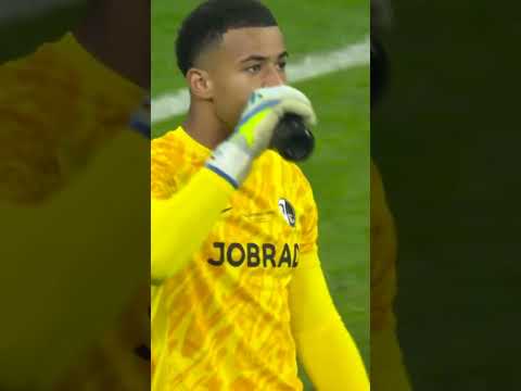 ¡MORGAN ROGERS SENTENCIÓ! Aston Villa se corona en Europa League con este golazo (3-0)⚽? thumbnail