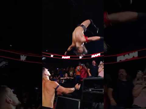OH MY GOD!! The Street Fight action hasn’t slowed down for a second ? #WWERaw thumbnail