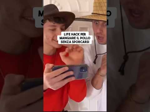 Life hack per mangiare il pollo senza sporcarsi 🍗 thumbnail