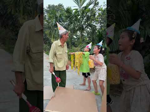 Trò Chúc Mừng Sinh Nhật đặc biệt của Ông nội 🎂😂#shorts thumbnail