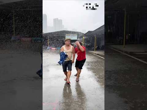 💦 Barish k Pani mai डूब के मरे। 😂 thumbnail