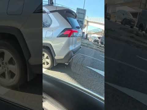 London SHENANIGANS (Bad London Drivers 🤬💥) #funny #car #automobile #cartok #pov thumbnail