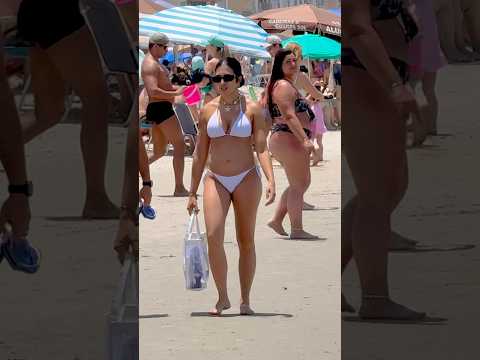 🇧🇷 Balneario Camboriu Beach A Wonderful Day thumbnail