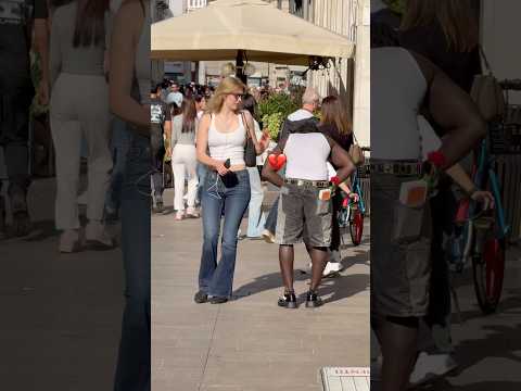 I put a smile on her face?? #fyp #smile #kindness #viralvideo #viralvideos #lovely #dance #music thumbnail