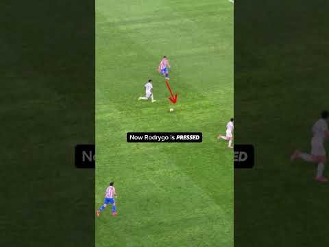 Learn from the pros! ? (footballers, for more in-depth breakdowns, check out our long-form vids) thumbnail