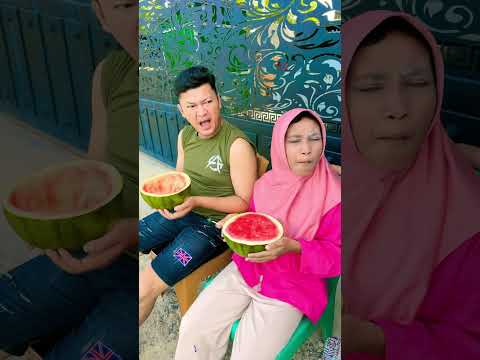 Topi semangka thumbnail