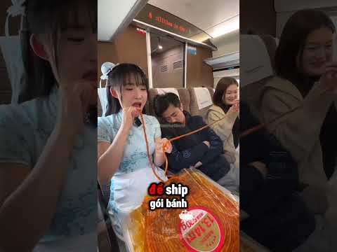 Tuyệt Chiêu Ăn Vụng Bá Đạo Trên Tàu Hỏa 🤤 thumbnail