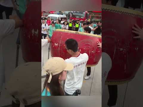 Nanping fans outside the stadium showed their support for the players in a unique way thumbnail