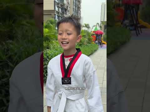 到底谁的功夫更厉害，比比就知道啦！#shorts #funny #搞笑 thumbnail