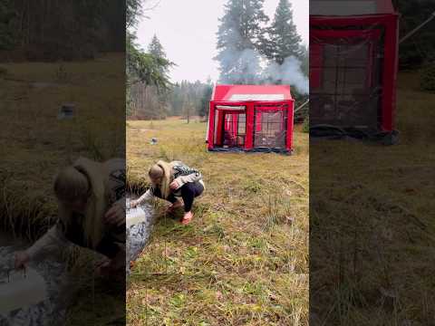 Şiddetli Yağışta Çadırı Kurmakta Zorlandık thumbnail