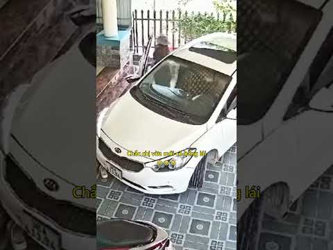 Chắc chị vừa mới có bằng lái 😂 #antoangiaothong #laixeantoan #phunu #shorts thumbnail