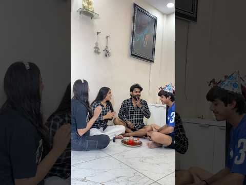 Magic ?  #childhoodmemories #friends #relatable #magictrick #dosti #cycle #party thumbnail