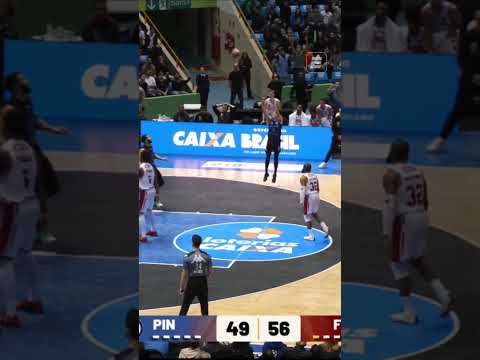 O PINHEIROS TÁ ON! 🔛 LATERZA ERRA PASSE E PACHECO FINALIZA NO JOGO 2 DA FINAL DA NBB #shorts thumbnail