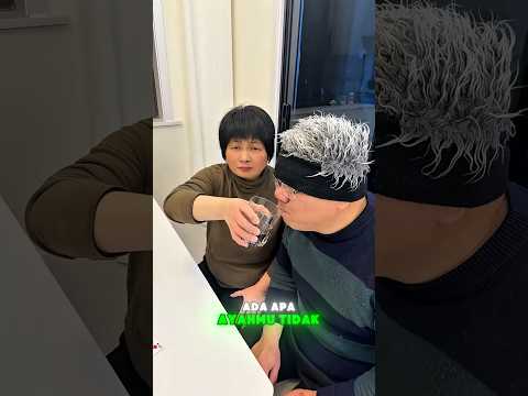 Anak Laki-Laki Menipu Ayahnya Agar Minum Obat (Tunggu Sebentar!)?✨ thumbnail