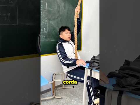 Questo ragazzo PREVEDE il futuro!🤯 thumbnail