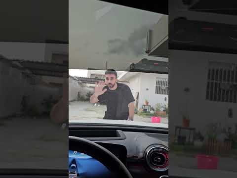 بس صاحبك ينسى يفتحلك الباب thumbnail