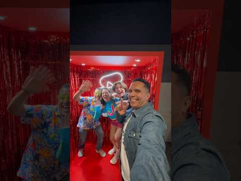 "ME INFILTRÉ En Un EVENTO EXCLUSIVO de YOUTUBE ( Pero Si Estaba Invitado ) ?” thumbnail