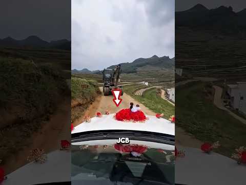 Gak Nyangka, Sopir JCB Ini Rela Ambil Risiko Demi Mobil Pengantin 🚜😱 thumbnail