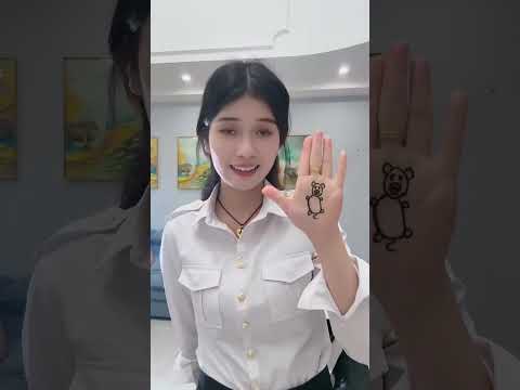 不知道泰迪熊今天是否高兴 thumbnail