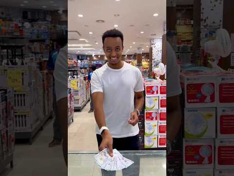 أبو فلة يبدّل هاتفًا بالعمرة @AboFlah thumbnail
