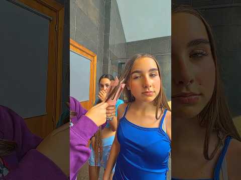 ANDREA LA LIA CON EL PEINADO DE GALITA! 😰 thumbnail