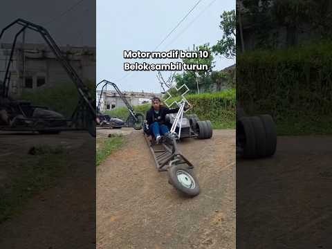 Kakinya turun satu #motoran #automobile #youtubeshorts #mamiresing thumbnail