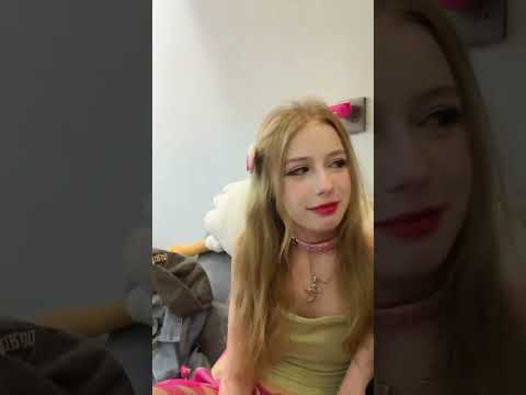 女友送的爱心面膜 #睁眼看世界 #外国女友#情侣日常 thumbnail