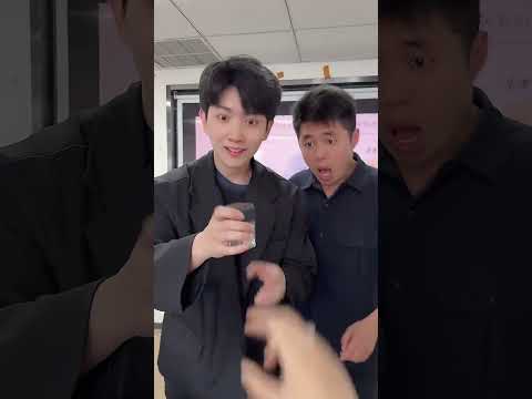 王经理：我的钻石不大吗？ #欢乐办公室 #小李总和陈可星的日常 #爆笑办公室 #一定要看到最后 #办公室日常 thumbnail
