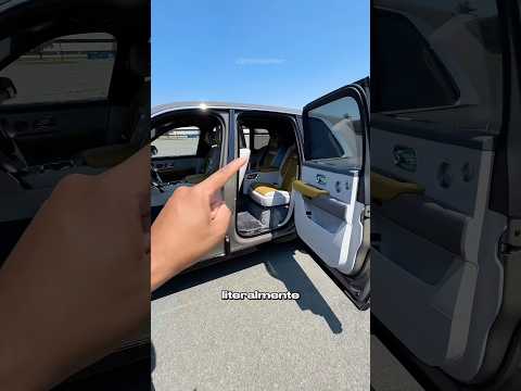 ¿CÓMO es VIAJAR en la PARTE TRASERA de un ROLLS-ROYCE? ? thumbnail