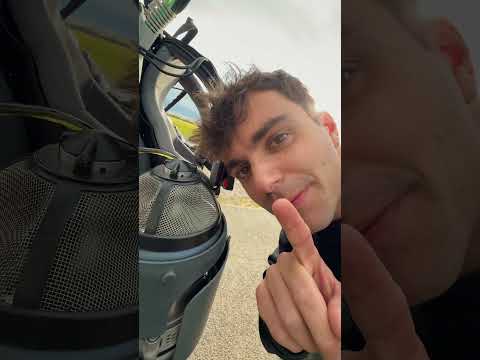 COME È FATTA UNA TUTA JETPACK thumbnail