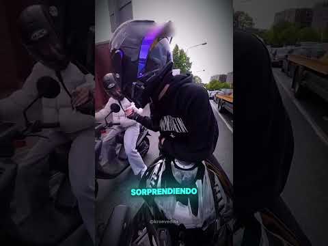 esta biker engañó a todos en la calle #shorts thumbnail