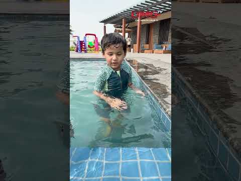 Golla Ko Swimming Pool Mein Bahut Maza Aa Raha Hai?‍♂️...#shorts thumbnail