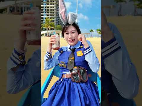 鲨鱼过来了 thumbnail