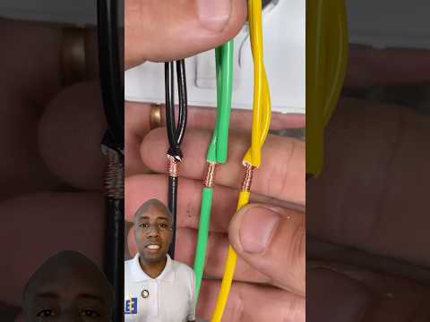 Como Fazer Emenda Correta Para Tomada Dupla 10A ⚡ Sem Mau Contato! thumbnail