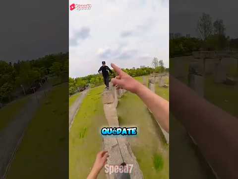 ¡Escape Imposible Del Policía Ninja! 😱👮‍♂️ thumbnail