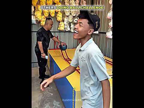 Normal throw VS King of ball challenge thumbnail