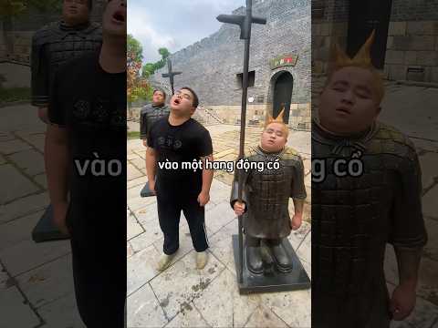 Đừng đổ nước vào những bức tượng này nếu không thì 😳 thumbnail