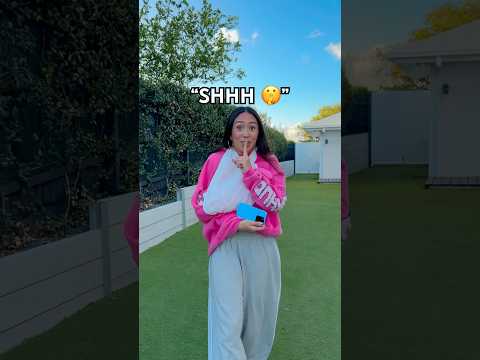 How to steal a phone ??? #shorts #funny #prank thumbnail