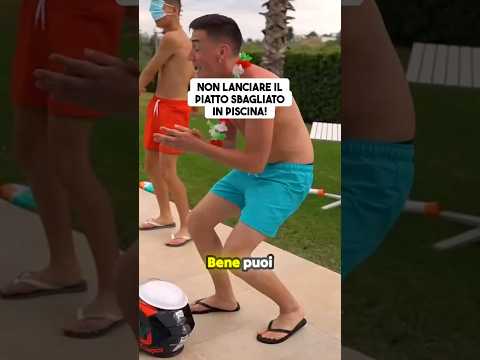 Non lanciare il piatto sbagliato in piscina ⚪ thumbnail