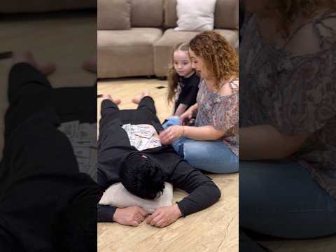 الهدف تحت ملابسه 😱 thumbnail