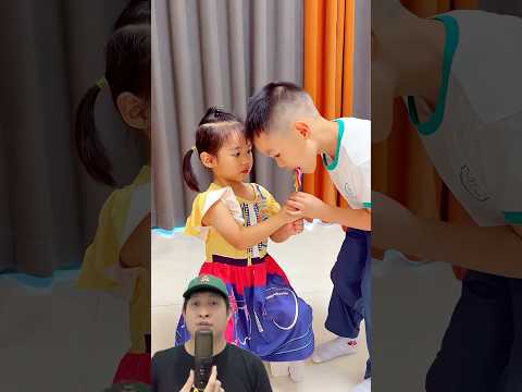 KAKAK CURI PERMEN ADIK SAMPE NANGIS‼️😱 @PresentHunt #remix #dubbing #trending thumbnail
